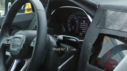 2019-audi-q3-spy-photo (1).jpg