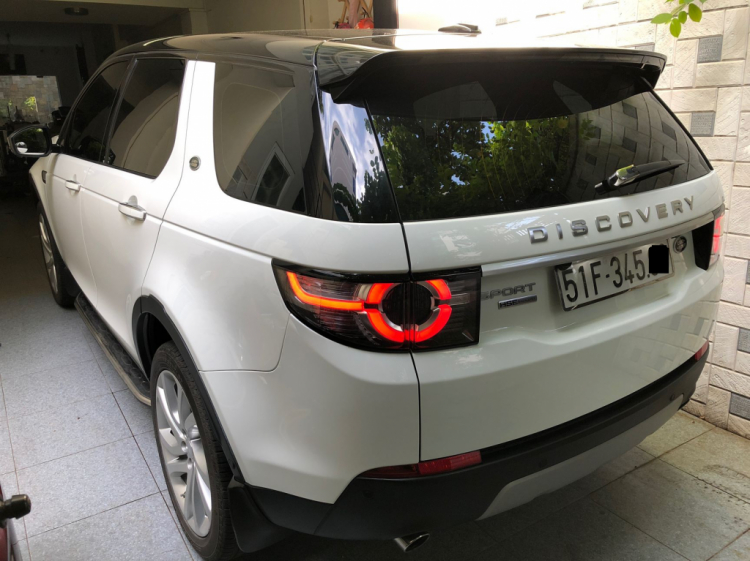 BÁN LAND ROVER DISCOVERY HSE LUXURY 2015 XE ĐẸP KHỎI CHÊ.