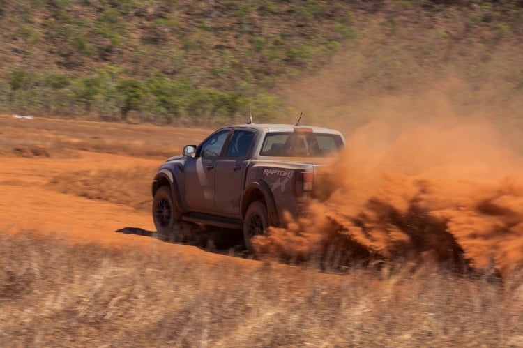 Chia sẻ những cảm nhận ban đầu về Ford Ranger Raptor sau khi lái thử ở Darwin, Australia
