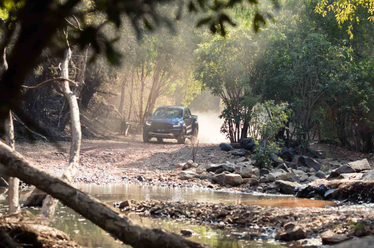 Chia sẻ những cảm nhận ban đầu về Ford Ranger Raptor sau khi lái thử ở Darwin, Australia Chia sẻ những cảm nhận ban đầu về Ford Ranger Raptor sau khi lái thử ở Darwin, Australia