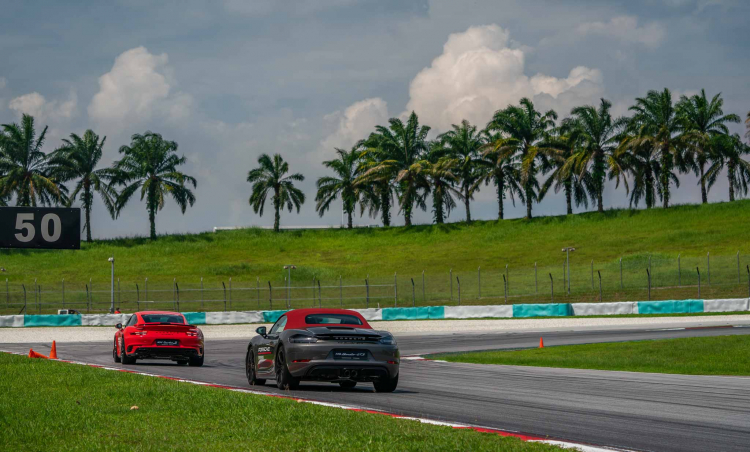 Porsche Media Driving Academy 2018 - đi học kỹ năng lái xe trong đường đua