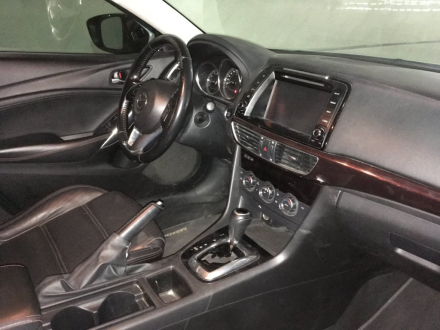 interior.jpg