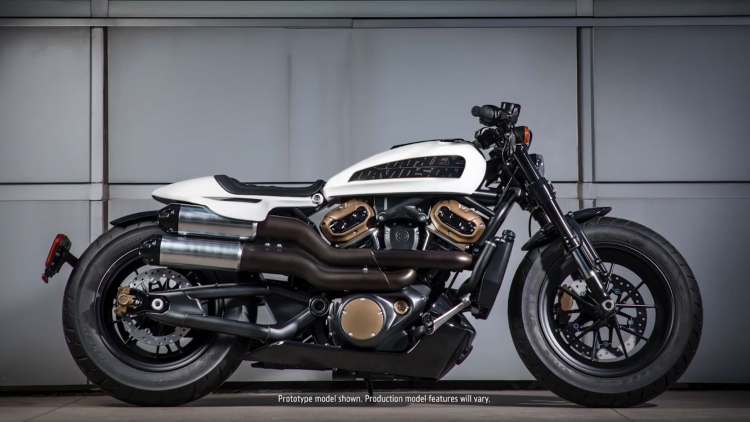 Harley Davidson giới thiệu 3 mẫu xe mới: adventure, streetfighter và cruiser custom