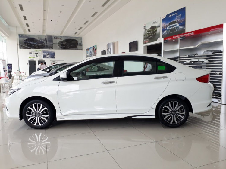 Toyota Vios 2018 chính thức: động cơ cũ, cân bằng điện tử, 7 túi khí, giá từ 531 triệu đồng