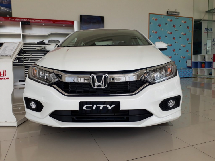 Toyota Vios 2018 chính thức: động cơ cũ, cân bằng điện tử, 7 túi khí, giá từ 531 triệu đồng Toyota Vios 2018 chính thức: động cơ cũ, cân bằng điện tử, 7 túi khí, giá từ 531 triệu đồng