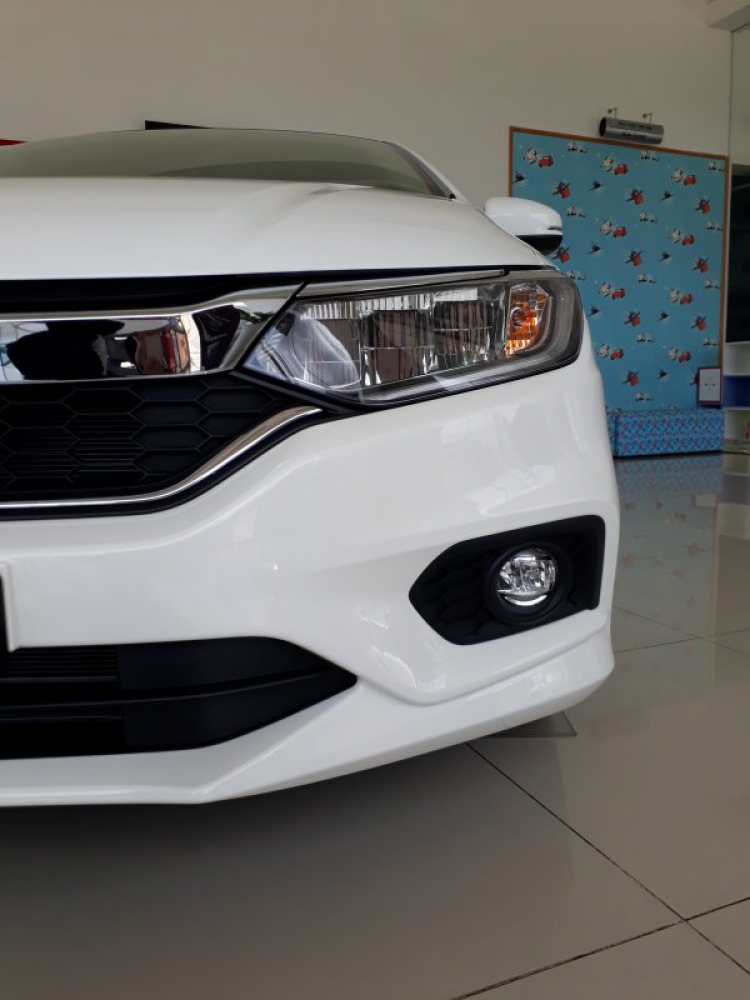 Toyota Vios 2018 chính thức: động cơ cũ, cân bằng điện tử, 7 túi khí, giá từ 531 triệu đồng Toyota Vios 2018 chính thức: động cơ cũ, cân bằng điện tử, 7 túi khí, giá từ 531 triệu đồng