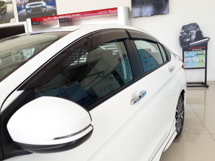 Toyota Vios 2018 chính thức: động cơ cũ, cân bằng điện tử, 7 túi khí, giá từ 531 triệu đồng Toyota Vios 2018 chính thức: động cơ cũ, cân bằng điện tử, 7 túi khí, giá từ 531 triệu đồng