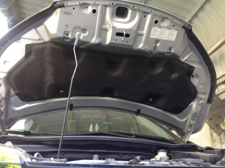 Có cụ nào lắp tấm chắn capô cho Honda CR-V chưa Có cụ nào lắp tấm chắn capô cho Honda CR-V chưa