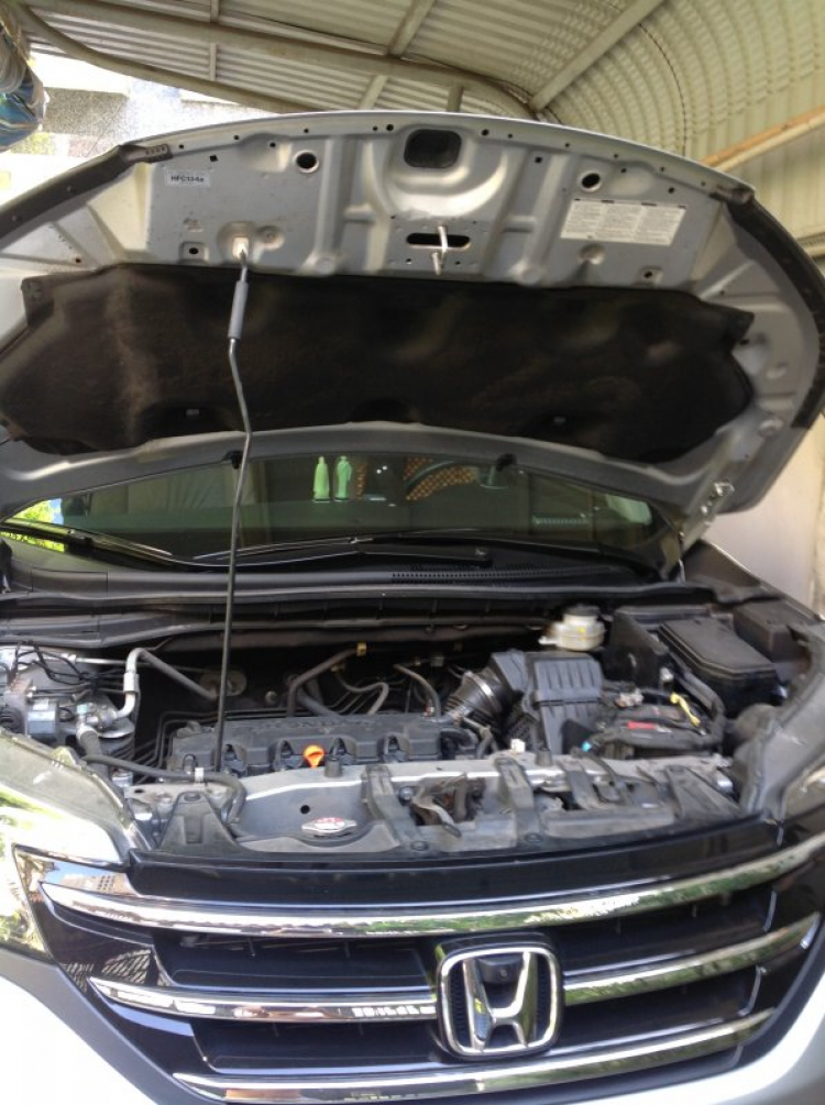 Có cụ nào lắp tấm chắn capô cho Honda CR-V chưa Có cụ nào lắp tấm chắn capô cho Honda CR-V chưa