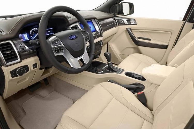 [HOT] Ford Everest 2015 chính thức lộ diện