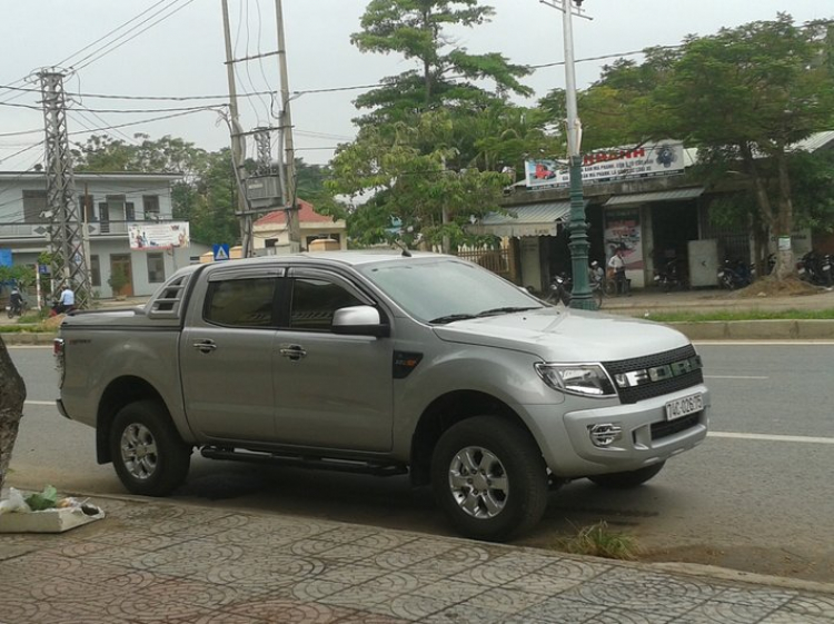 Ford Ranger Wildtrak 3.2: Bán tải hay SUV ?