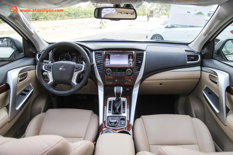 Hé lộ Mitsubishi Pajero Sport 2018 máy dầu AT, giá dự kiến từ 1,06 tỷ Hé lộ Mitsubishi Pajero Sport 2018 máy dầu AT, giá dự kiến từ 1,06 tỷ