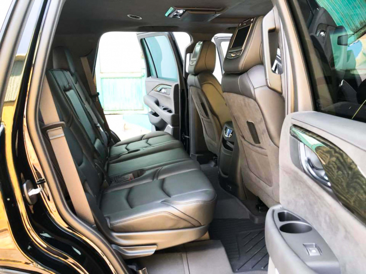 SUV hạng sang cỡ lớn Cadillac Escalade 2019 phiên bản Platinum cao cấp về Việt Nam