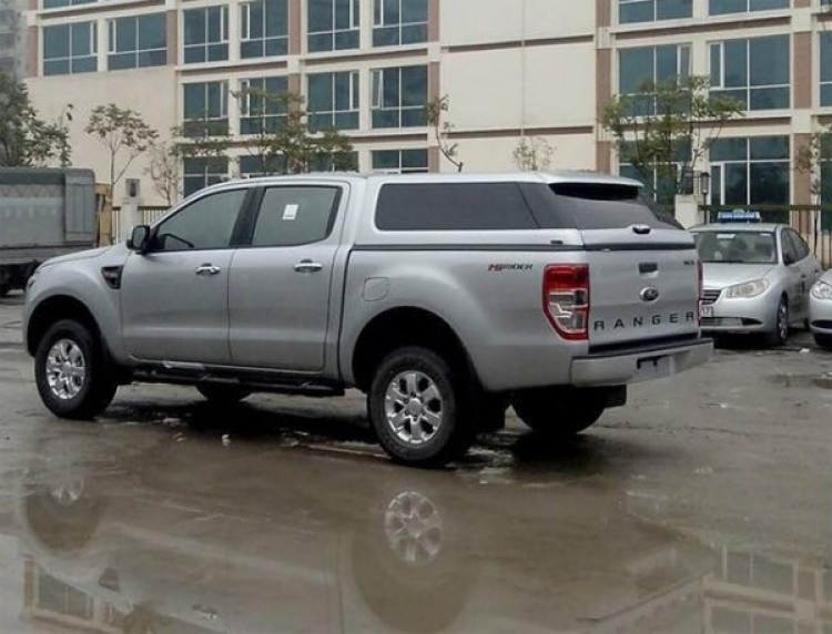 Thùng cao Chevrolet Colorado kiểu dáng Ranger Rover