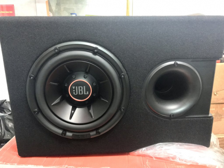 Hyundai Genesis nâng cấp âm thanh JBL