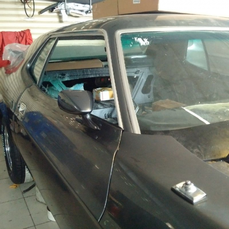 Nhật ký phục hồi chiếc Ford Mustang 351 Cleveland 1972: Thay đổi quan niệm về phục chế xe cổ Nhật ký phục hồi chiếc Ford Mustang 351 Cleveland 1972: Thay đổi quan niệm về phục chế xe cổ