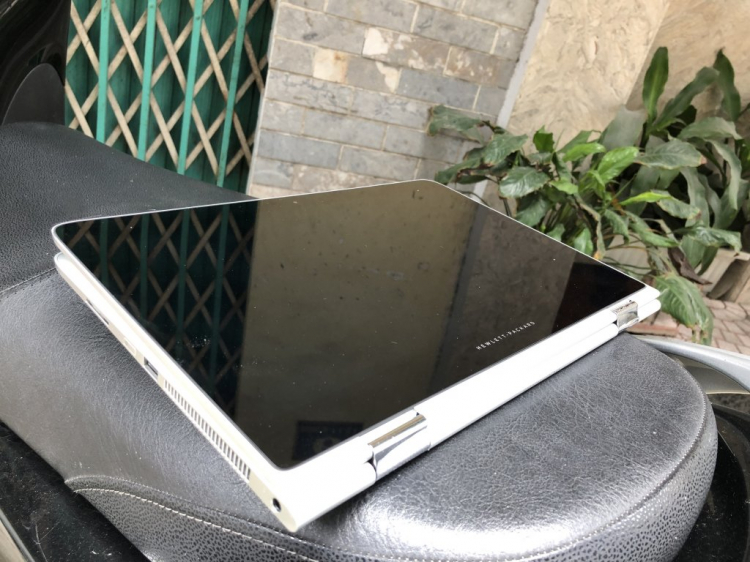 Macbook (OS) hay HP, Dell (Win) Macbook (OS) hay HP, Dell (Win)