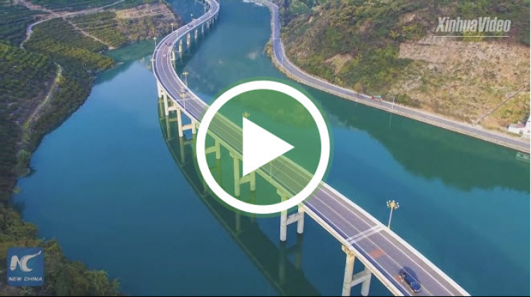 Cập nhật về đường bộ cao tốc Bắc-Nam, giấc mơ xuyên Việt trở nên dễ dàng hơn Cập nhật về đường bộ cao tốc Bắc-Nam, giấc mơ xuyên Việt trở nên dễ dàng hơn