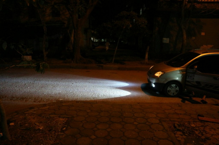ĐÈN GẦM BI XENON LED 2 CHẾ ĐỘ CAO THẤP. ĐỘ ĐÈN PHA BI XENON ĐÈN GẦM BI XENON LED 2 CHẾ ĐỘ CAO THẤP. ĐỘ ĐÈN PHA BI XENON