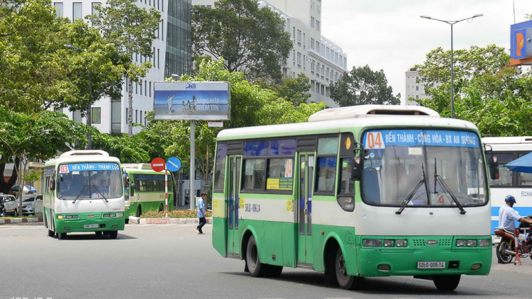 HCM: Đề xuất hàng trăm xe buýt mini đón khách tại hẻm nhỏ