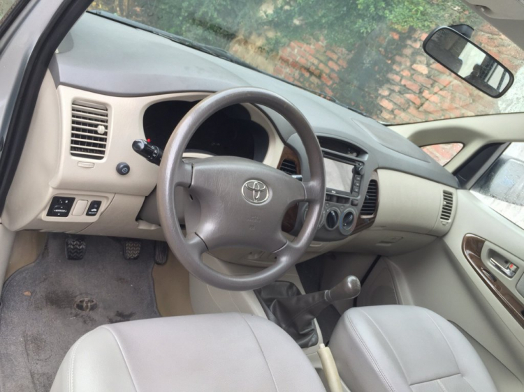 cần bán toyota innova 2011 số tay