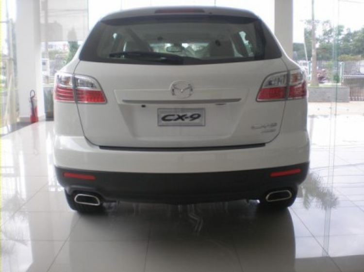 Các Bác vào tư vấn mua xe giúp em ! Các Bác vào tư vấn mua xe giúp em !