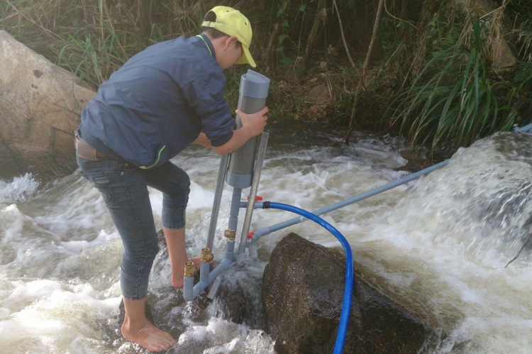 Kế hoạch thiện nguyện không thể tin được! - Tìm thăm Plei Cheng Leng. Kế hoạch thiện nguyện không thể tin được! - Tìm thăm Plei Cheng Leng.