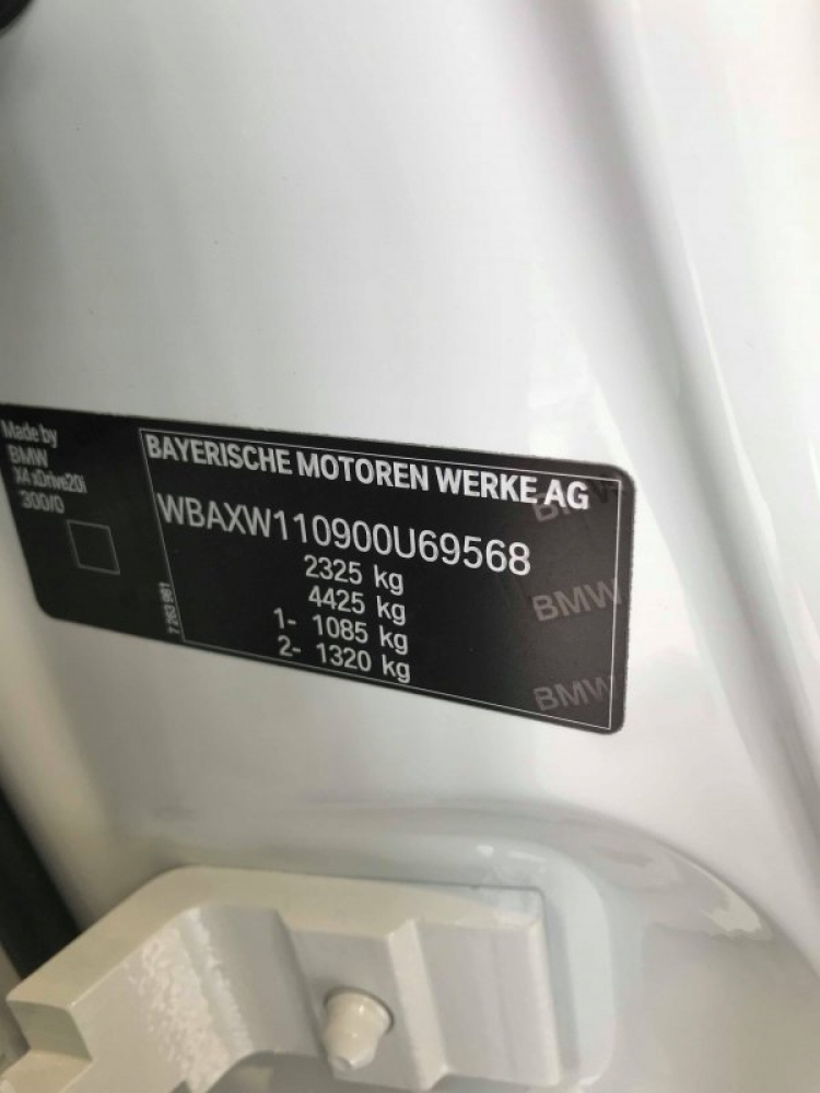 Lô xe BMW mới do Thaco nhập khẩu đã về cảng Lô xe BMW mới do Thaco nhập khẩu đã về cảng