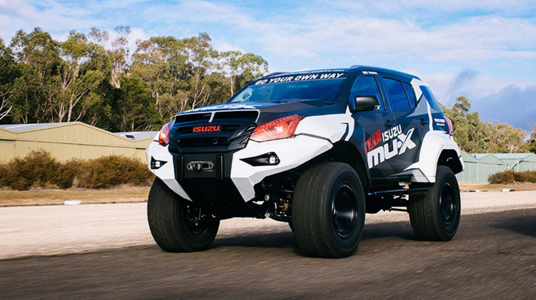 Isuzu giới thiệu cặp đôi concept: MU-X và D-MAX độ off-road hạng nặng