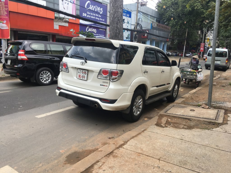 Cận cảnh Toyota Fortuner 2018 gắn 100 triệu phụ kiện để lấy xe sớm