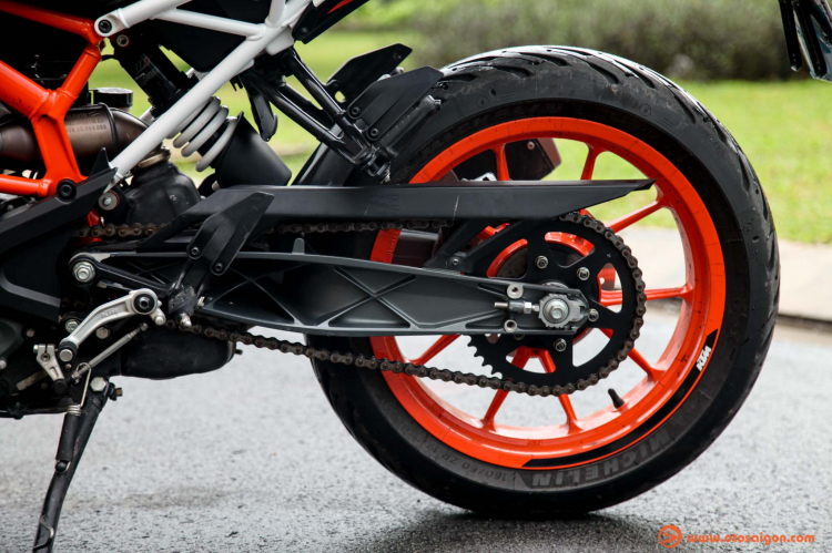 [ĐGX] Trải nghiệm KTM Duke 390 2018: ga điện tử, ABS 3 chế độ, giá dưới 180 triệu