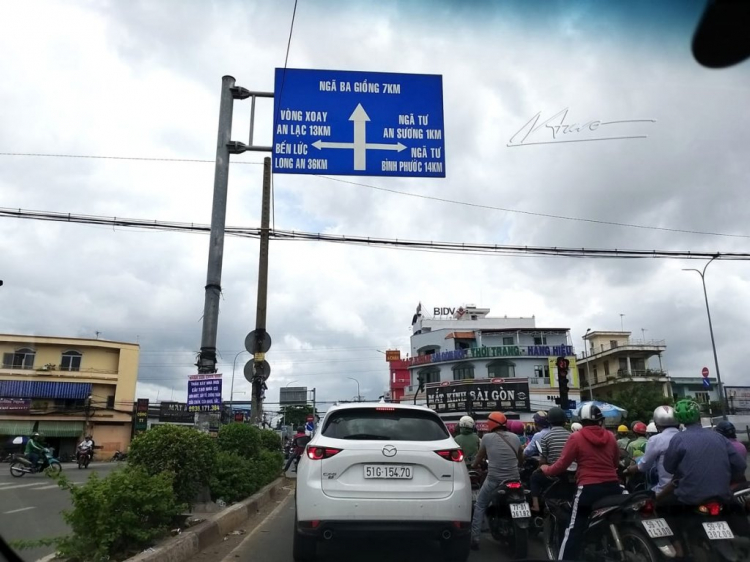 Xả "xì trét" với những hình ảnh giao thông "xấu xí" ở Việt Nam Xả "xì trét" với những hình ảnh giao thông "xấu xí" ở Việt Nam