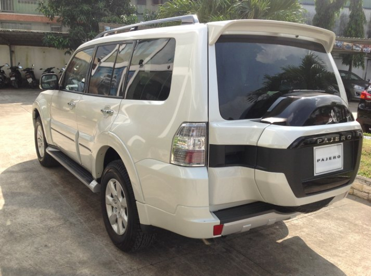 Mitsubishi "oanh tạc" thị trường Việt với 3 mẫu xe mới
