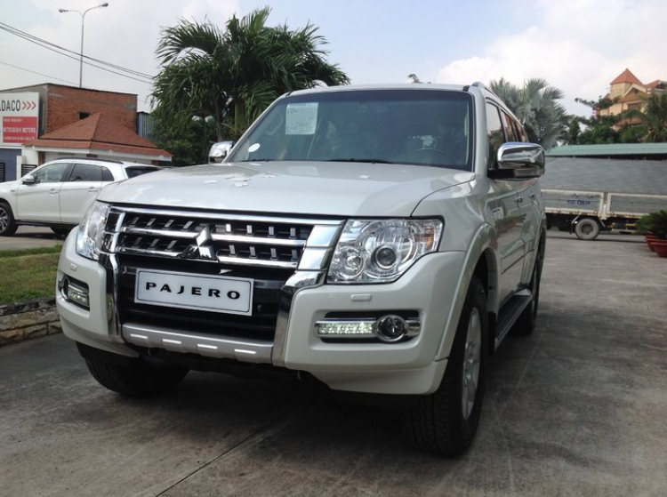 Pajero GLS AT 3.0 V6 2015 sắp bán tại Việt Nam