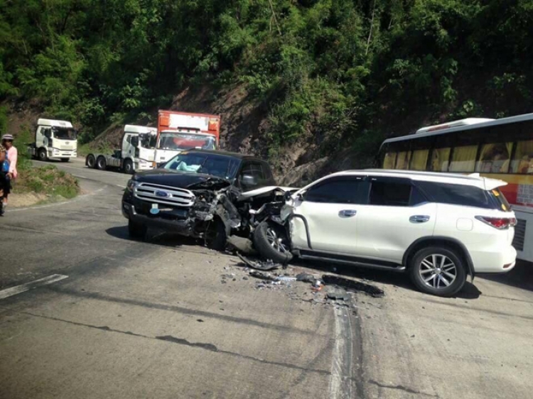 So sánh Ford Everest 2019 và Toyota Fortuner 2018