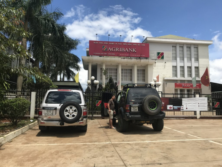 Thiện nguyện: Quà cho "Buôn Mười điều KHÔNG CÓ" ở Cheng Leng! Thiện nguyện: Quà cho "Buôn Mười điều KHÔNG CÓ" ở Cheng Leng!