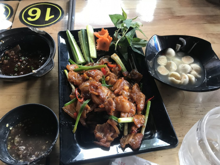Thiện nguyện: Quà cho "Buôn Mười điều KHÔNG CÓ" ở Cheng Leng! Thiện nguyện: Quà cho "Buôn Mười điều KHÔNG CÓ" ở Cheng Leng!