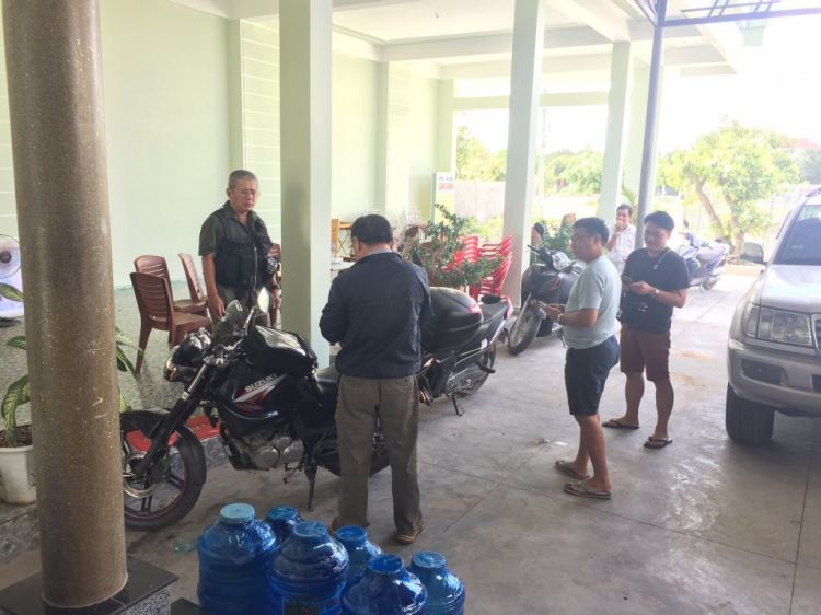 Thiện nguyện: Quà cho "Buôn Mười điều KHÔNG CÓ" ở Cheng Leng! Thiện nguyện: Quà cho "Buôn Mười điều KHÔNG CÓ" ở Cheng Leng!