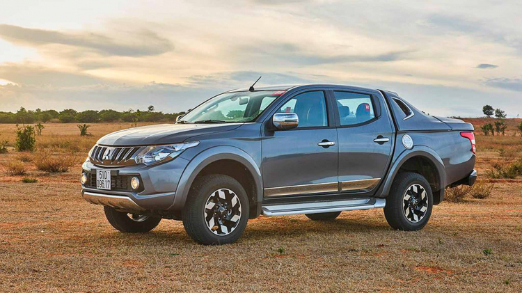 Tư vấn mua xe bán tải Mitsubishi triton mivec 4x4