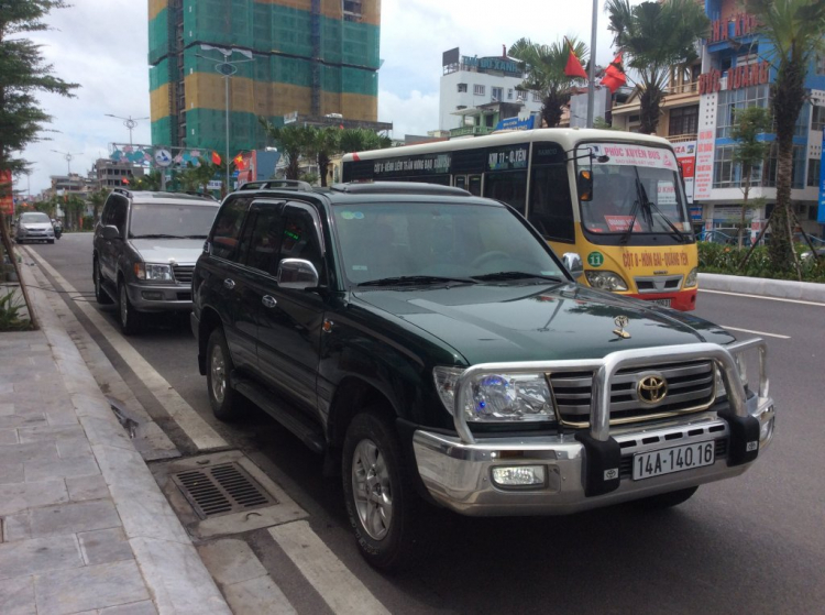 Toyota Land Cruiser 2017 cập cảng Việt Nam, giá hơn 4 tỷ đồng