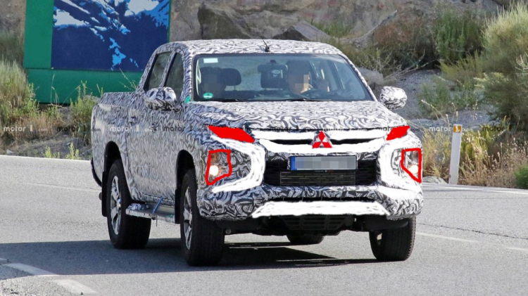 Mitsubishi Triton thay đổi vị trí đèn như Hyundai Kona