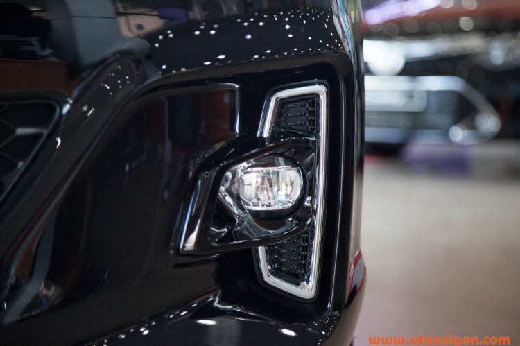 Toyota Hilux 2018: Đã "ngon" nay càng "ngon" hơn với 7 túi khí Toyota Hilux 2018: Đã "ngon" nay càng "ngon" hơn với 7 túi khí