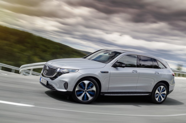 Tìm hiểu chi tiết Mercedes EQC - Xe điện thương mại đầu tiên của Mercedes-Benz Tìm hiểu chi tiết Mercedes EQC - Xe điện thương mại đầu tiên của Mercedes-Benz