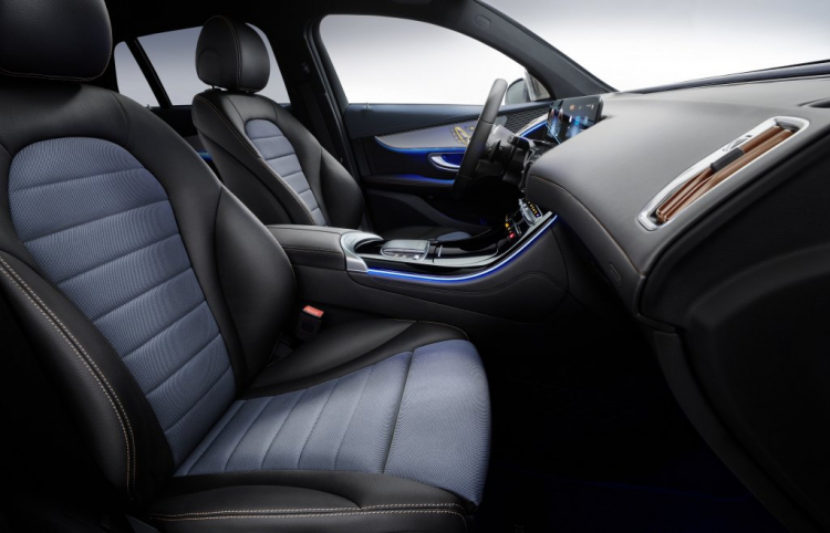 Tìm hiểu chi tiết Mercedes EQC - Xe điện thương mại đầu tiên của Mercedes-Benz Tìm hiểu chi tiết Mercedes EQC - Xe điện thương mại đầu tiên của Mercedes-Benz
