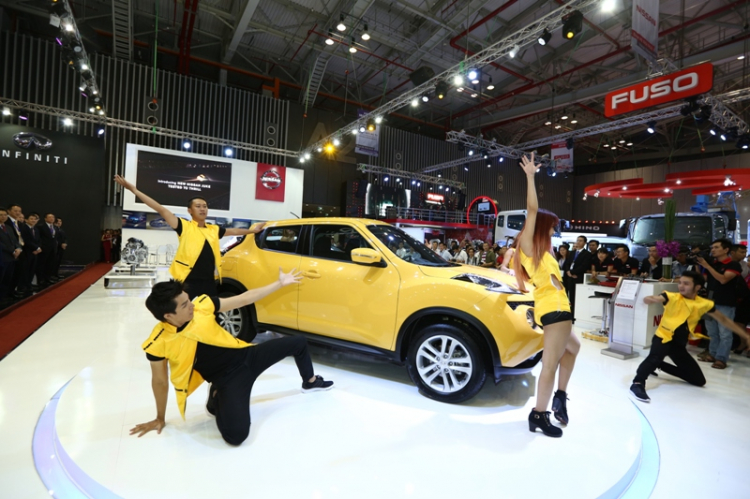 [VMS 2014] Nissan Việt Nam trình diễn công nghệ xe điện LEAF