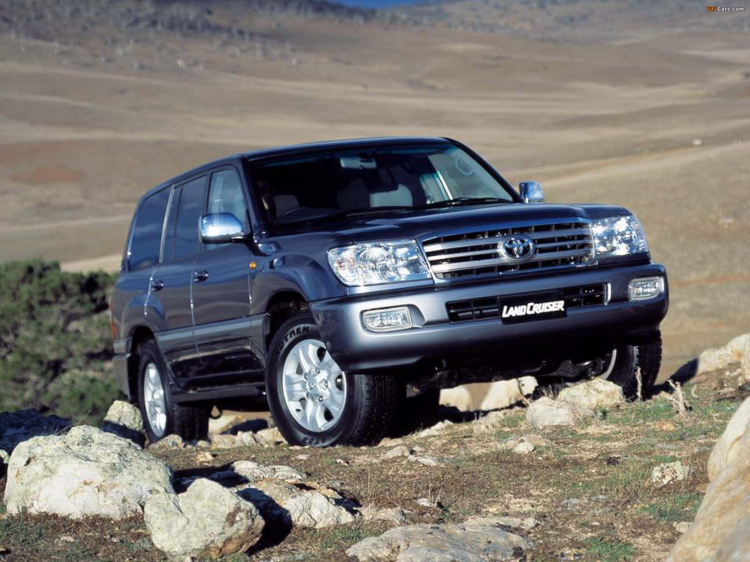 Toyota Land Cruiser GX 2006 độ đậm chất off-road tại TP.HCM; chi phí nâng cấp khoảng 1 tỷ đồng