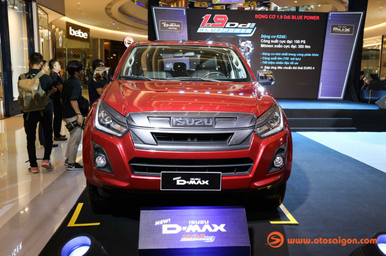 Isuzu Việt Nam ra mắt SUV mu-X và bán tải D-MAX 2018; động cơ 1.9L mới, mu-X có thêm phiên bản 2 cầu