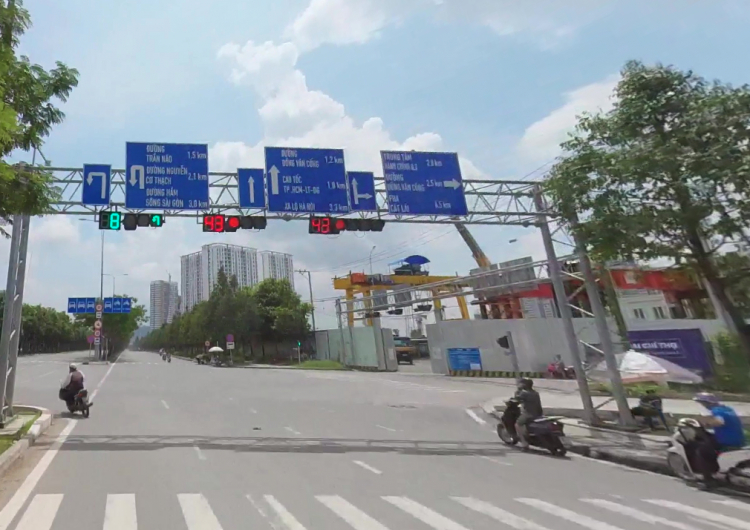Đèn đỏ, đèn mũi tên đi thẳng xanh ô tô nên đi thế nào? Đèn đỏ, đèn mũi tên đi thẳng xanh ô tô nên đi thế nào?