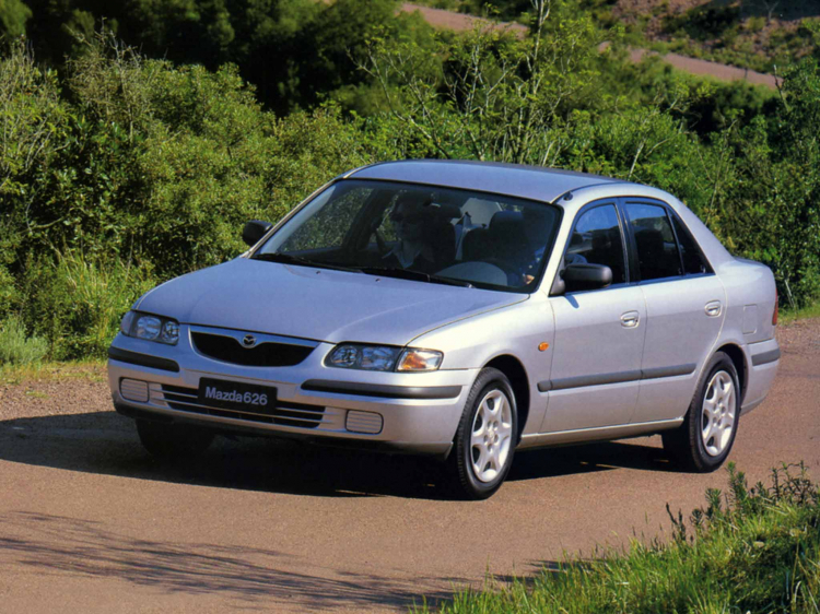 Nhờ các bác tư vấn em Toyota Crown 1996 hay Mazda 626 1997