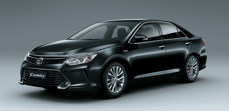 Chọn Toyota Camry hay Kia Optima?